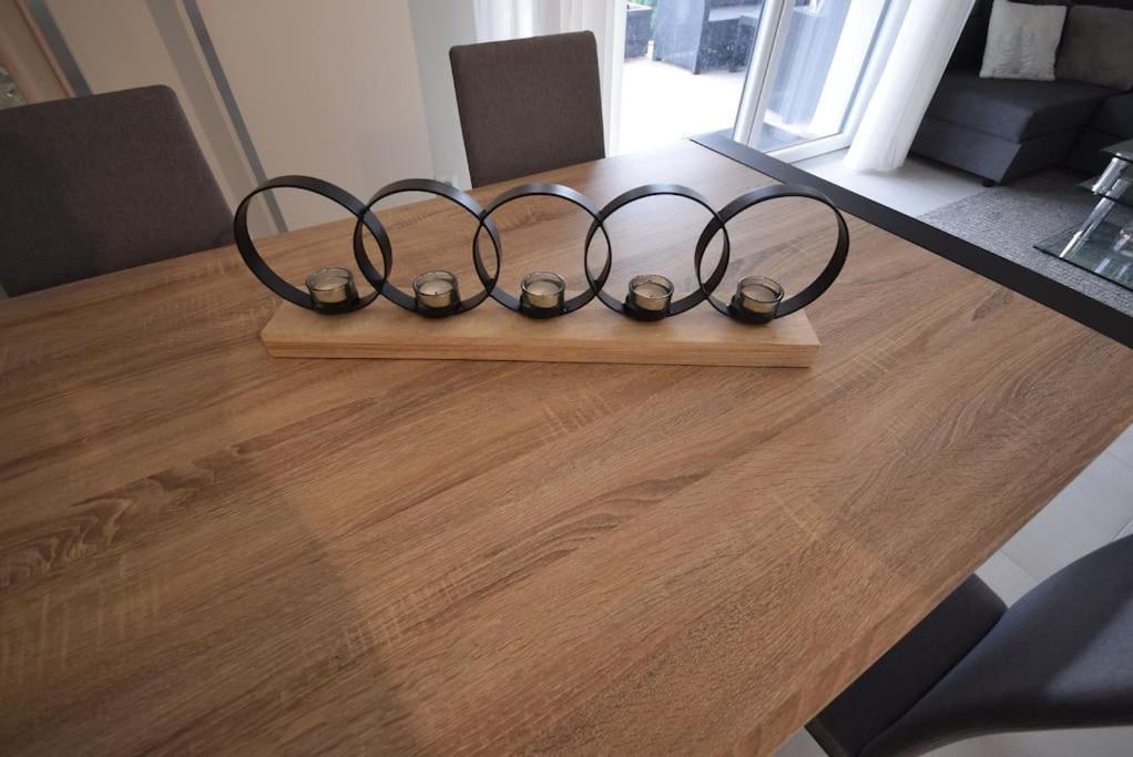 Appartement ซิลิสตาต์ ภายนอก รูปภาพ